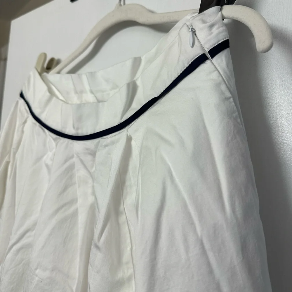 French Connection White Skirt with Navy Scalloped Hem - Picture 7 of 11